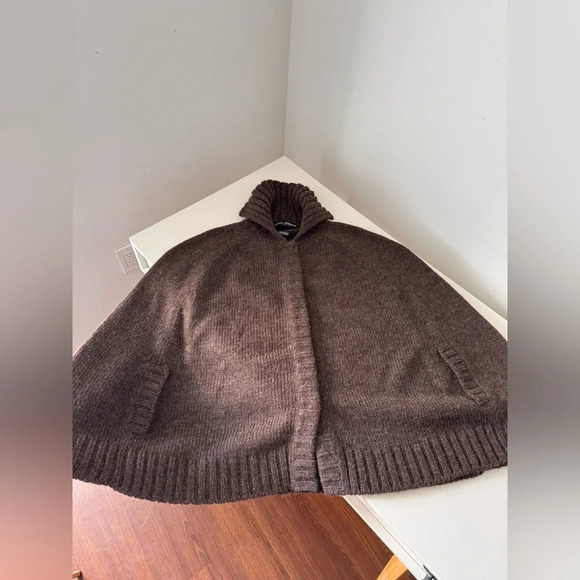 Dolce & Gabbana Alpaca Wool Poncho EU40 One Size - Picture 1 of 6